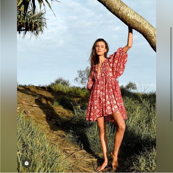 Daughters of India Kyra mini dress in saffron red. - Picture 2 of 10